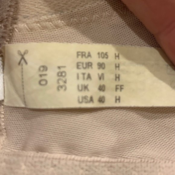 Chantelle Rive Gauche underwire bra - Picture 2 of 2